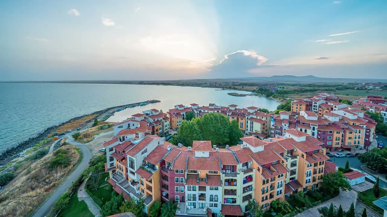Marina Cape complex in Aheloy