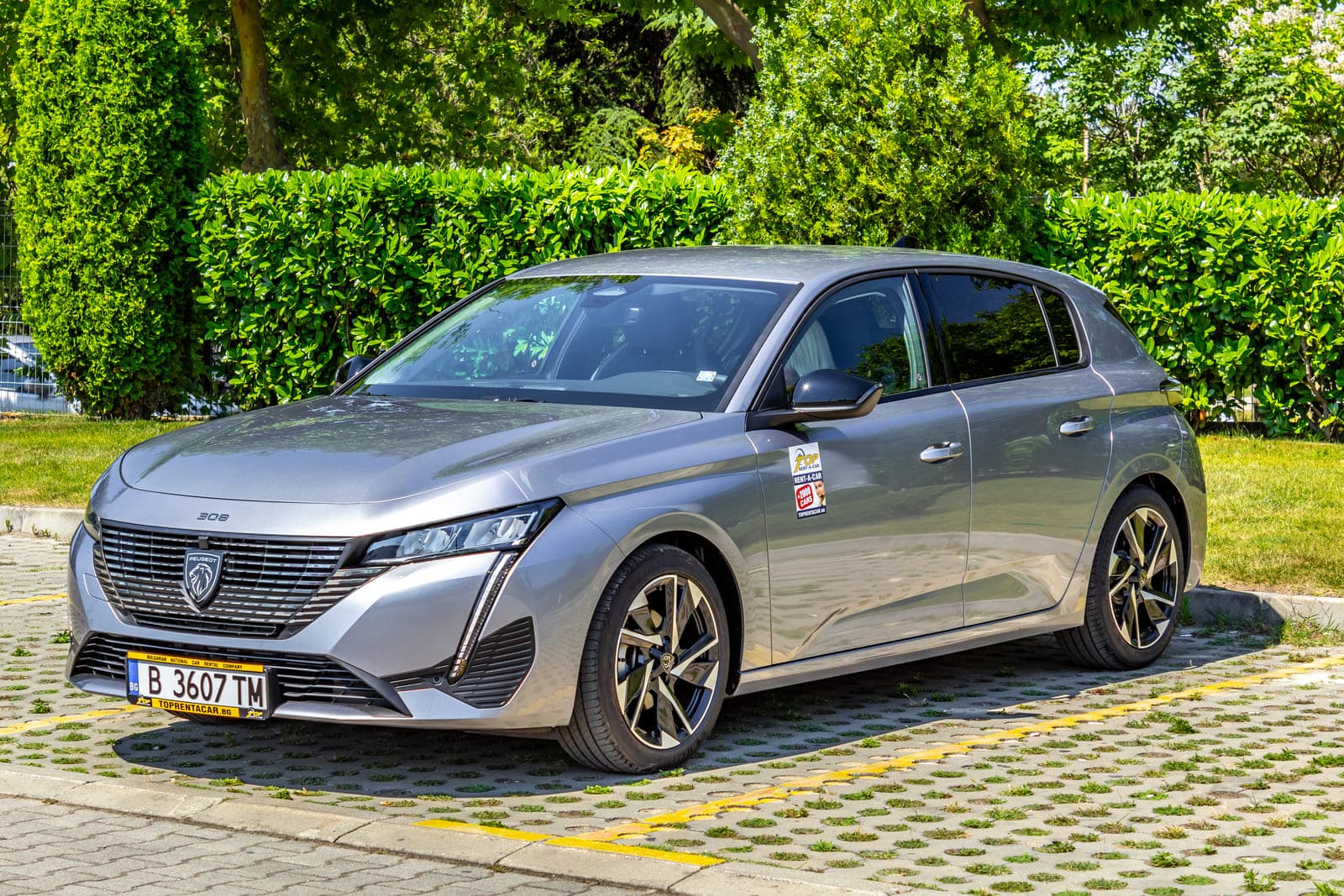 https://topmobility-prod-cms.s3.eu-central-1.amazonaws.com/peugeot_308_for_rent_ba5e5c811e.jpg