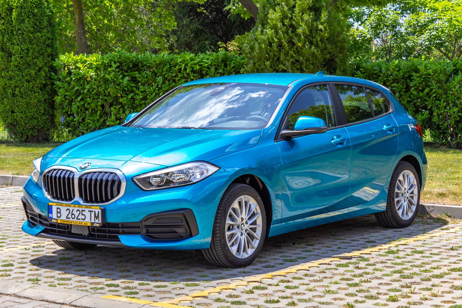 https://topmobility-prod-cms.s3.eu-central-1.amazonaws.com/bmw_118i_car_rental_9187fea919.jpg