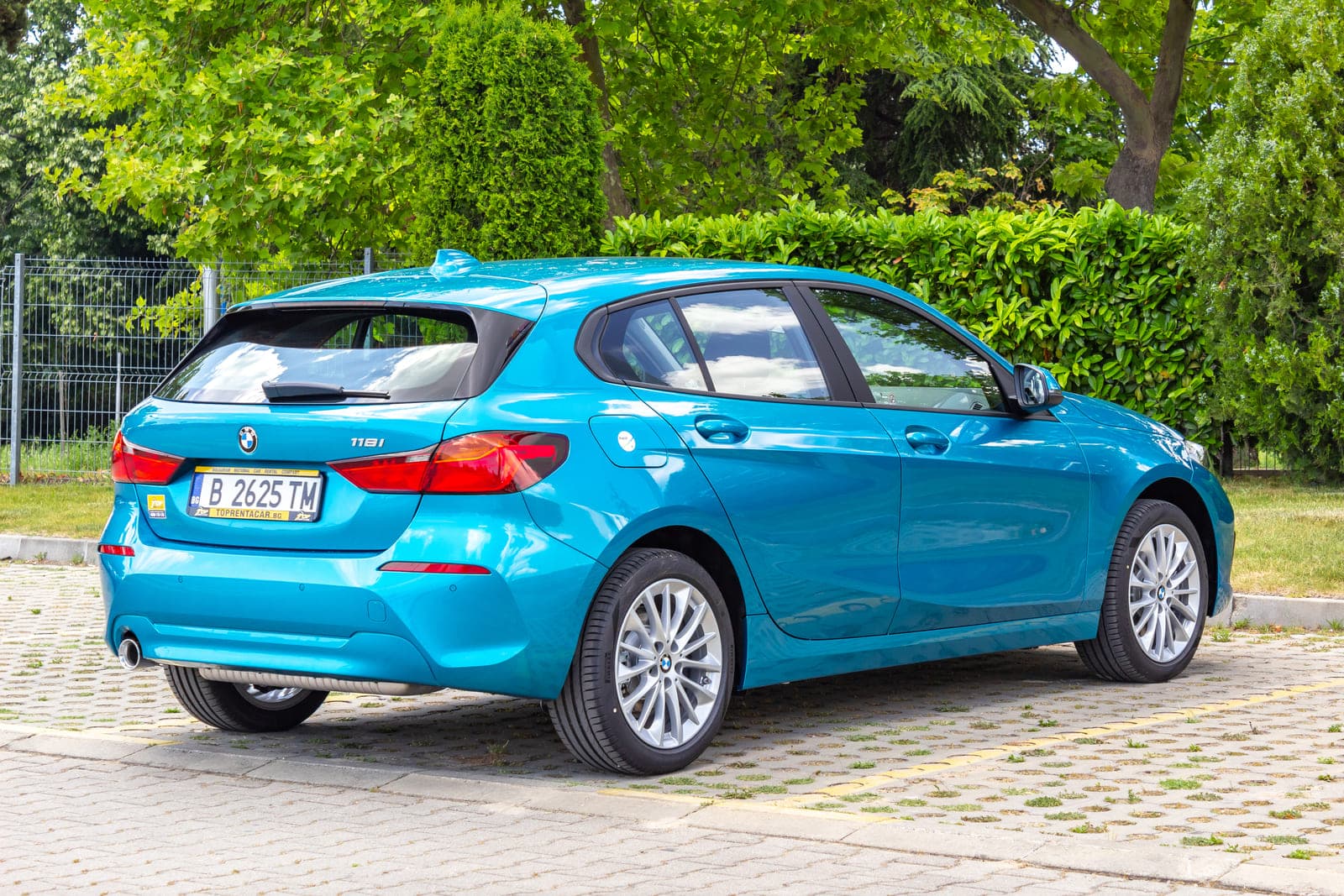 https://topmobility-prod-cms.s3.eu-central-1.amazonaws.com/bmw_118i_for_rent_277f7e1bf7.jpg