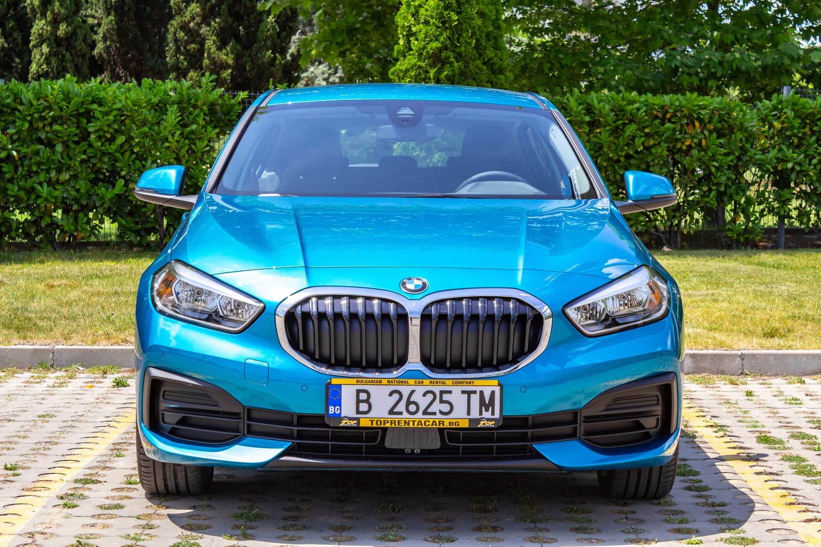 https://topmobility-prod-cms.s3.eu-central-1.amazonaws.com/bmw_118i_front_view_036edf76e1.jpg