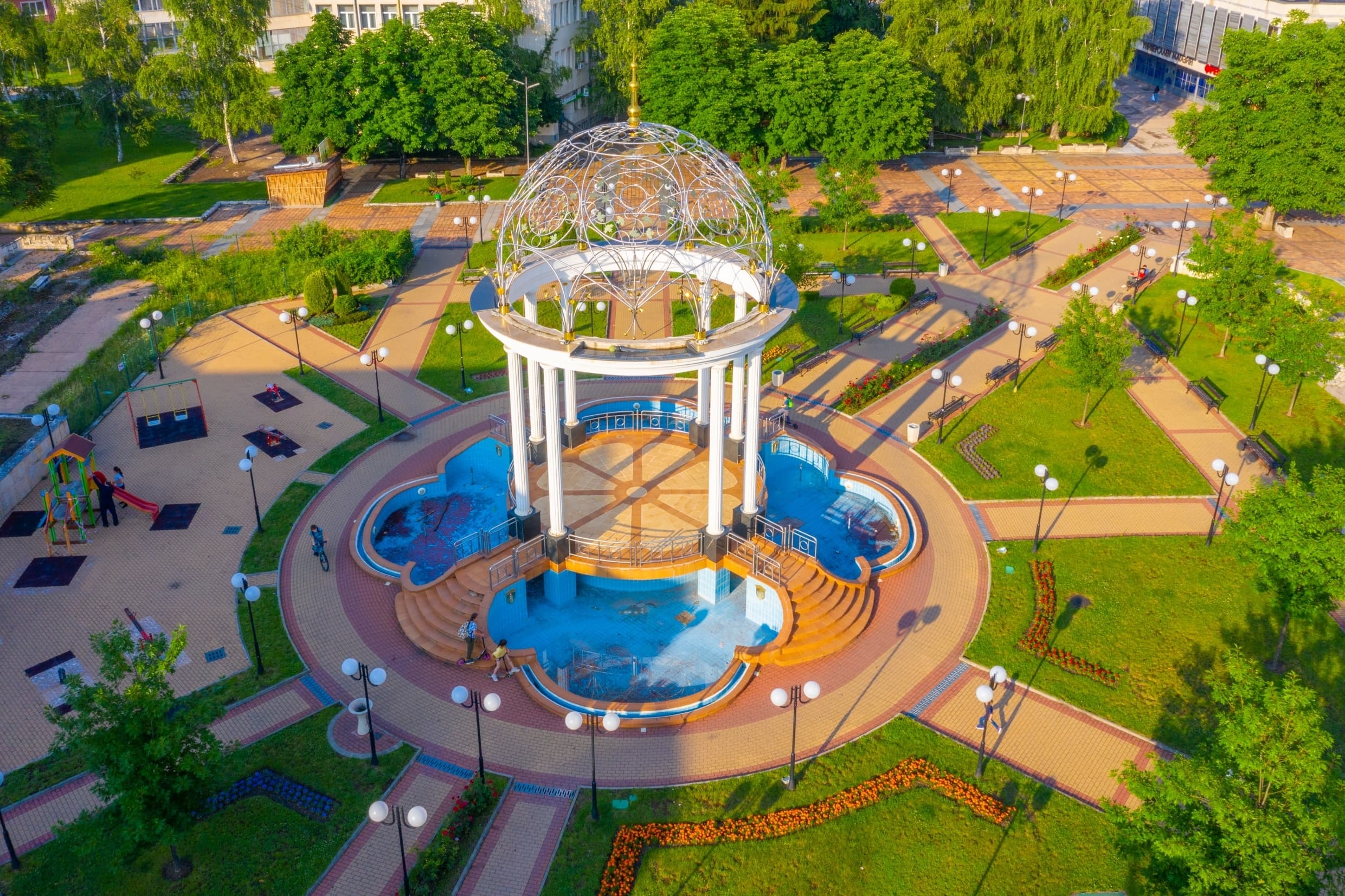 Botevgrad City Center