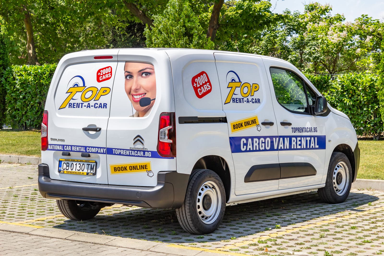 https://topmobility-prod-cms.s3.eu-central-1.amazonaws.com/citroen_berlingo_cargo_for_rent_60ebf4fb3e.jpg