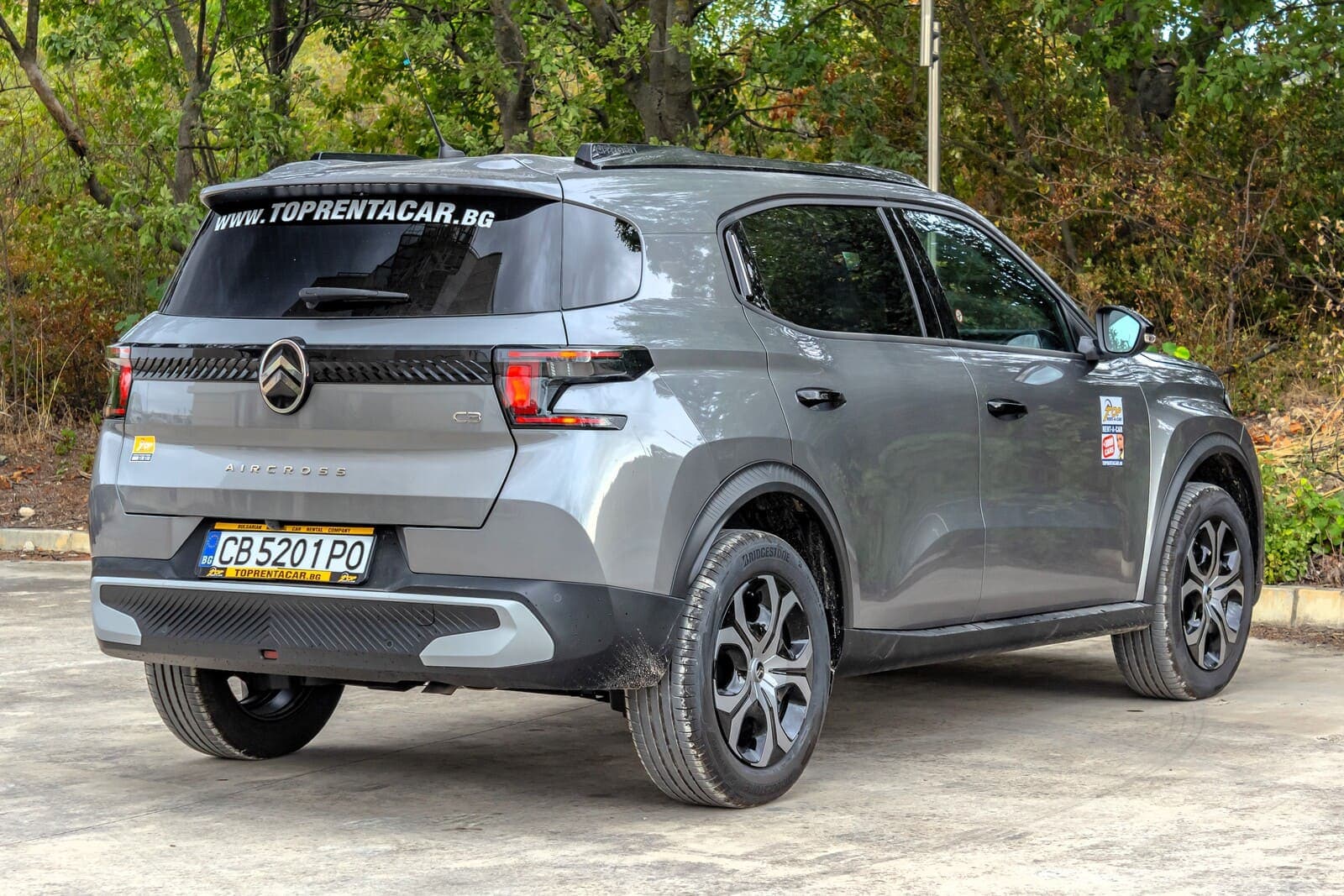https://topmobility-prod-cms.s3.eu-central-1.amazonaws.com/citroen_c3_aircross_car_rental_7f65cb6961.jpg