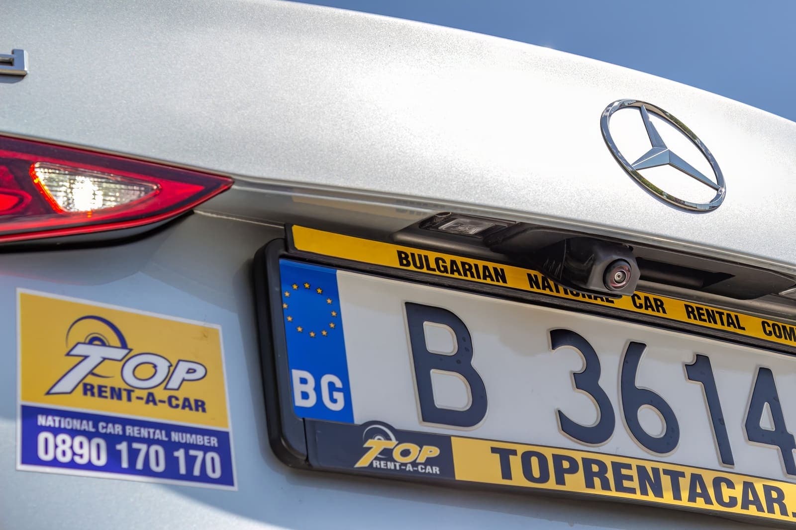 https://topmobility-prod-cms.s3.eu-central-1.amazonaws.com/mercedes_c_class_rare_camera_93a94d77fc.jpg