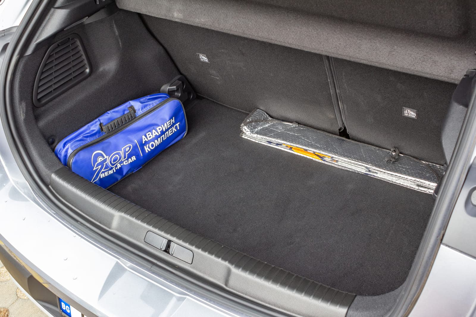 https://topmobility-prod-cms.s3.eu-central-1.amazonaws.com/opel_mokka_aut_trunk_2b2fff26eb.jpg