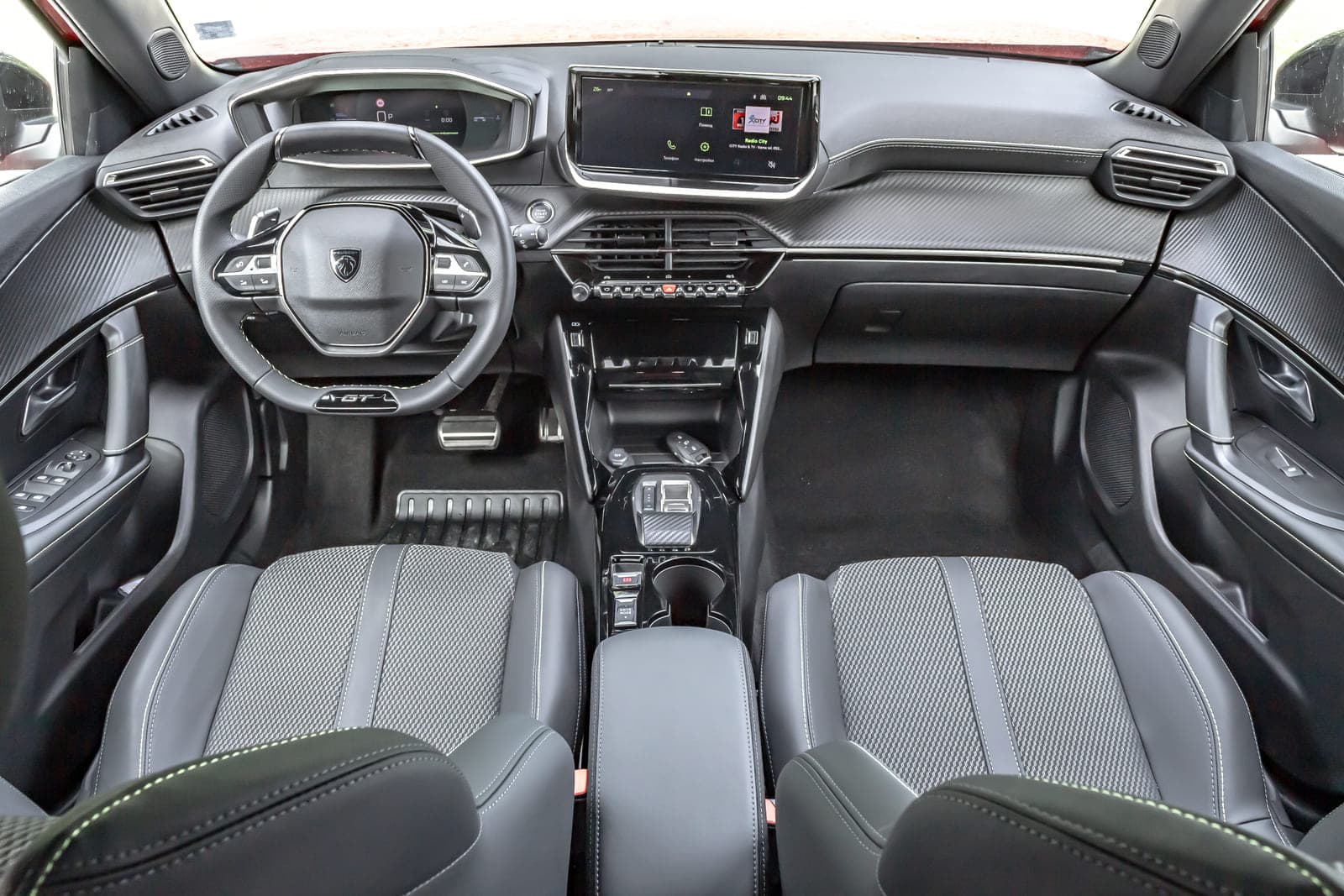 Peugeot 2008 — 7