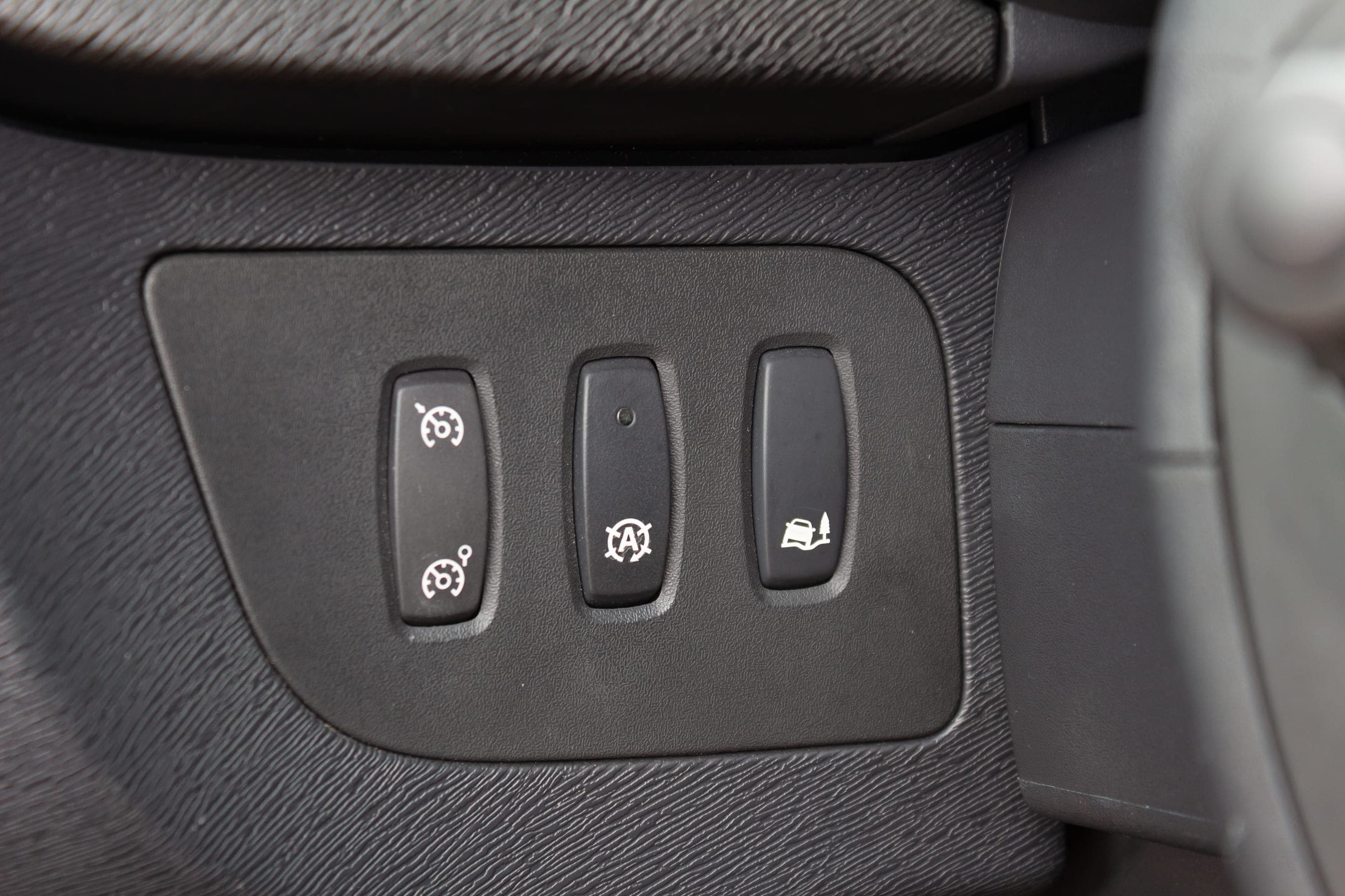 https://topmobility-prod-cms.s3.eu-central-1.amazonaws.com/renault_kangoo_van_assistance_4868e9ce32.jpg