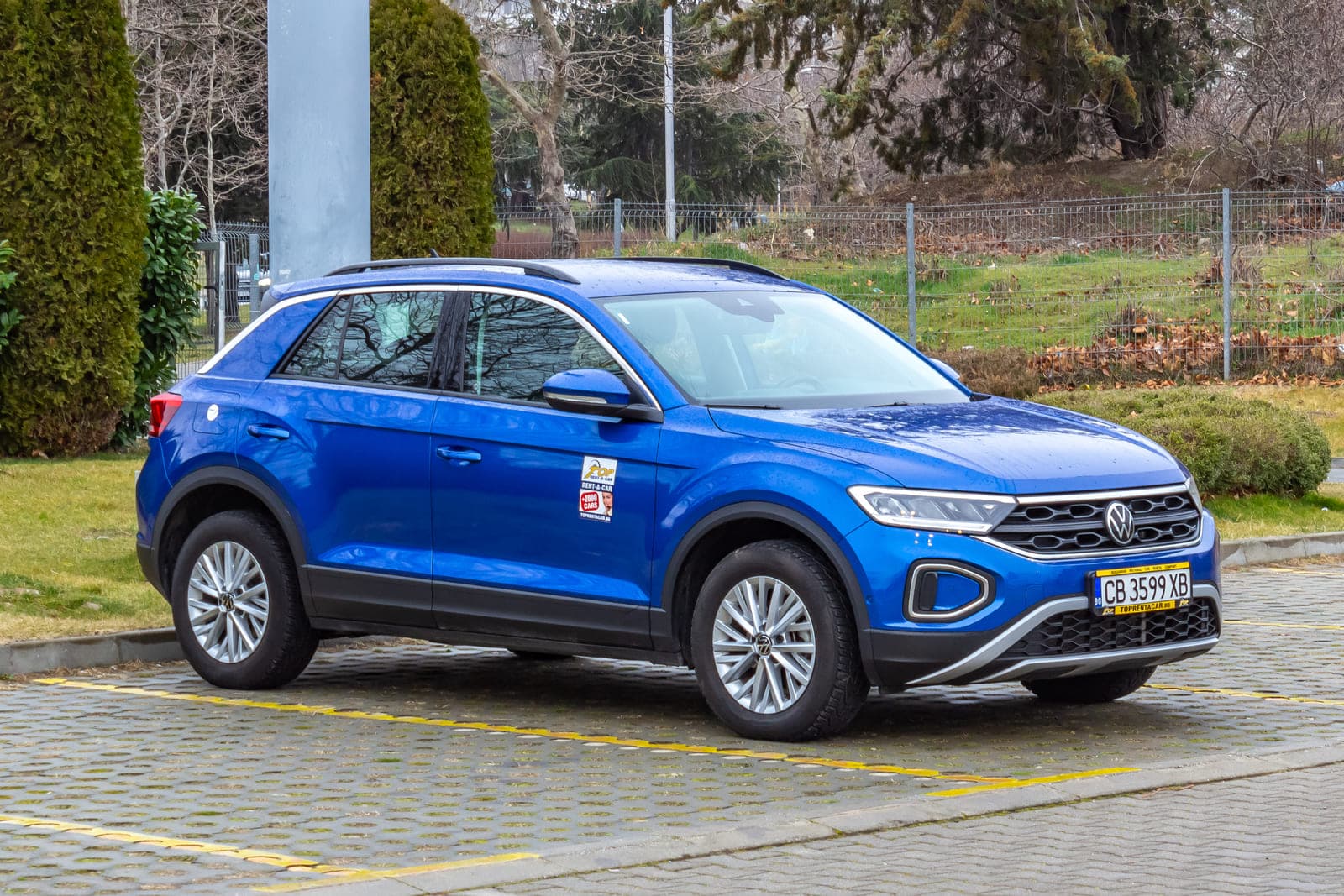 https://topmobility-prod-cms.s3.eu-central-1.amazonaws.com/vw_troc_car_rental_19c5d8ba65.jpg