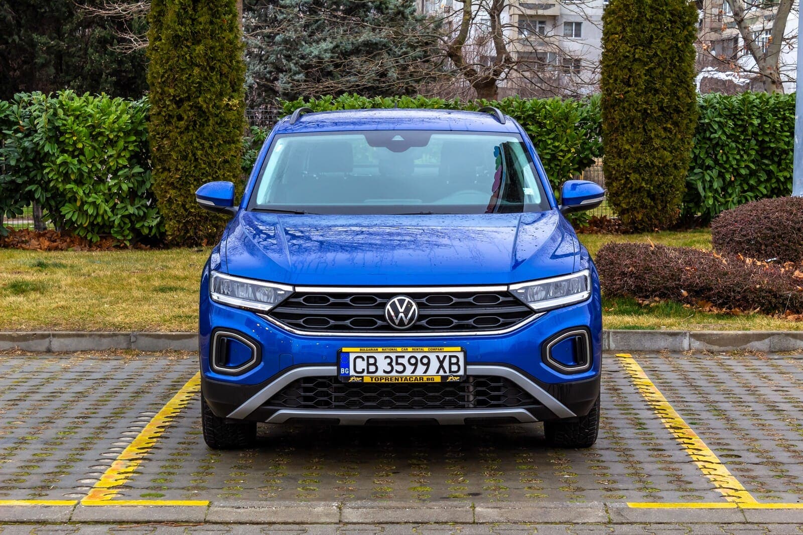 https://topmobility-prod-cms.s3.eu-central-1.amazonaws.com/vw_troc_front_view_901cd51410.jpg